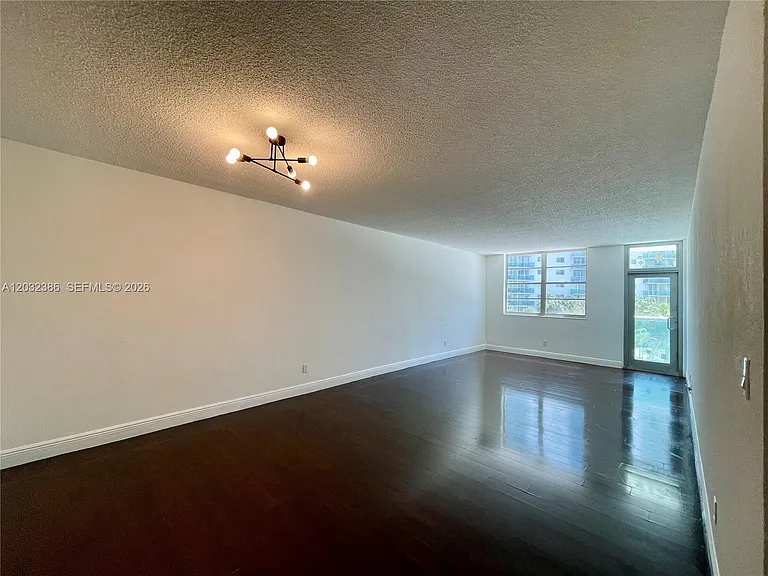 19390 Collins Ave #316 — Photo 10