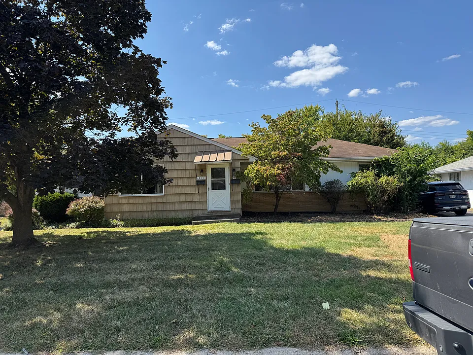 4901 Lunar Dr