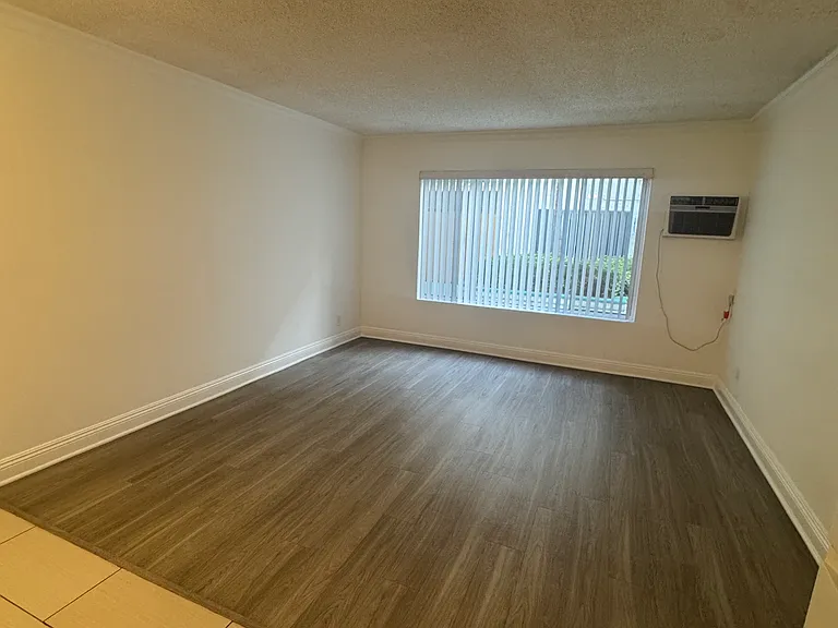 The Lennox — Photo 24