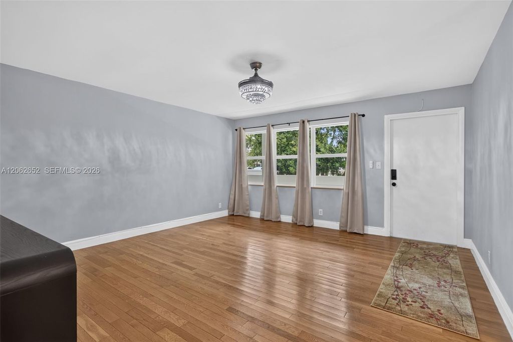 2870 NE 14th Street Cswy APT 203C, photo 3