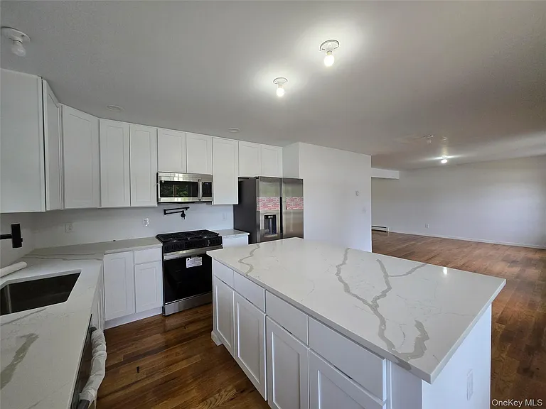 54 Madison Ave — Photo 10