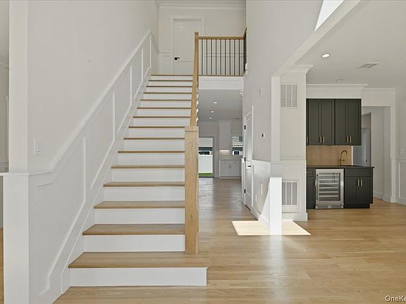 3rd image of 72 Cypress Lane