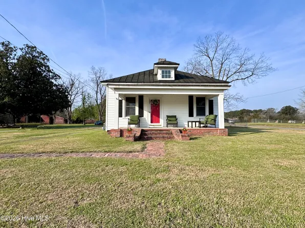 3405 Oaks Road, New Bern, NC 28560