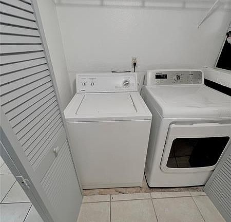 5th image of 5761 Gatlin Ave APT 522
