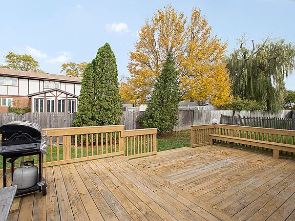 4th image of 13034 Meadowview Ln