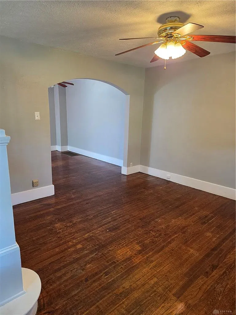 2 bed, 1.0 bath, 1088 sqft, $1,200 — Photo 4
