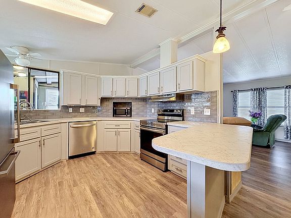 4th image of 1519 Estate Dr