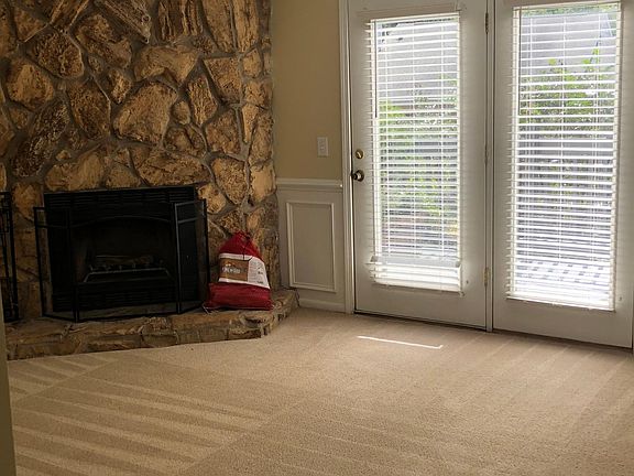 5th image of 112 Seafarer Ln #112