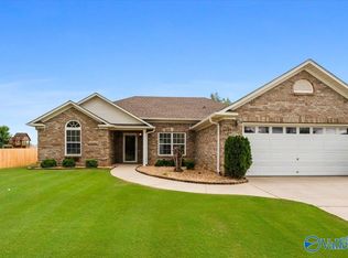 305 Antler Point Dr, New Market, AL 35761