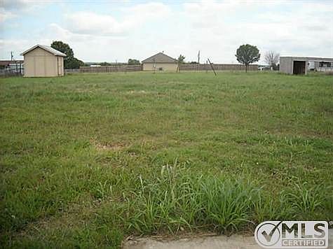 3rd image of 10905 Everest Dr