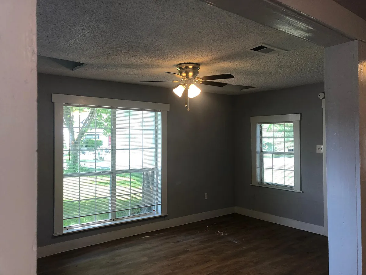 Building Photo - 9022 San Benito Way