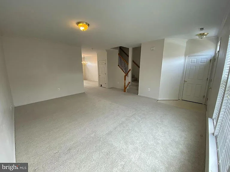5215 Drakes Ct — Photo 2