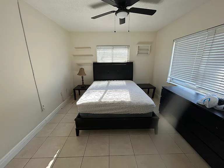 265 SW 7th St #2 — Photo 17