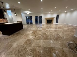 9448 Charrick Dr, Tujunga, CA 91042
