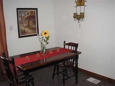 4th image of 1402 Raybell Dr