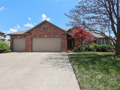 413 SE Stillwater Dr, Lees Summit, MO, 64063