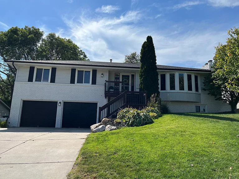 15211 Shirley St — Photo 11