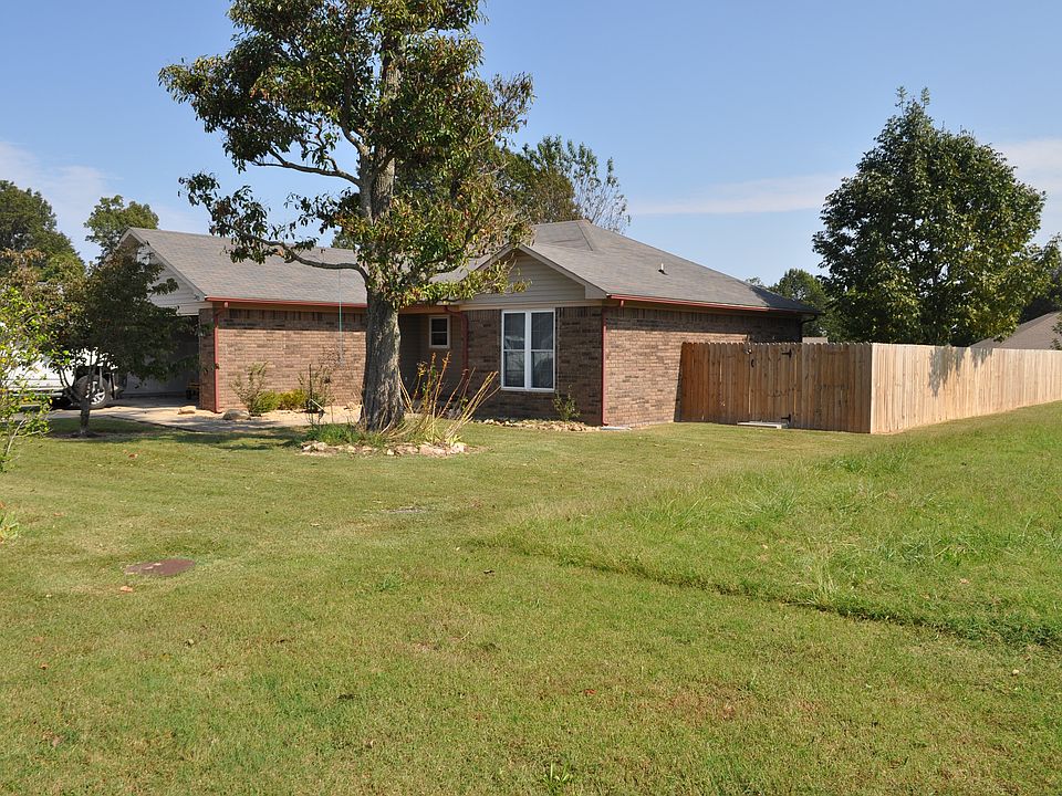 1st image of 243 Sherman Dr