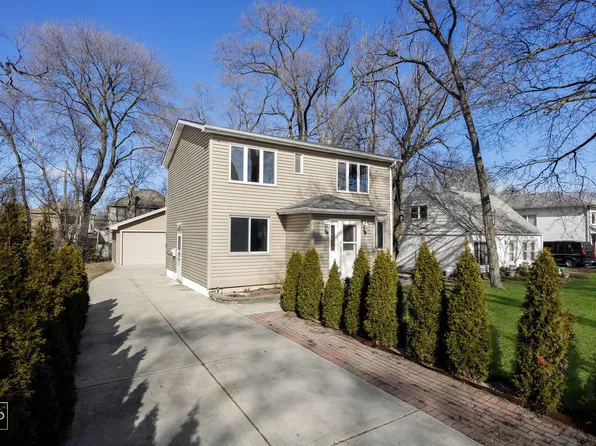 105 E Red Oak St, Bensenville, IL 60106