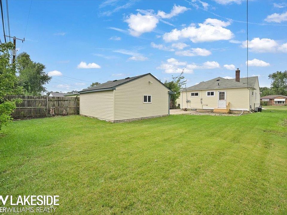 29605 Marquette St, photo 28