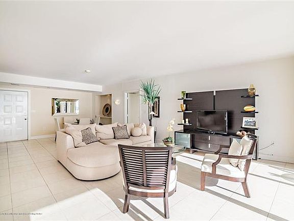 2nd image of 2760 S Ocean Blvd APT 507