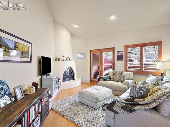 4th image of 21 Crystal Park Rd