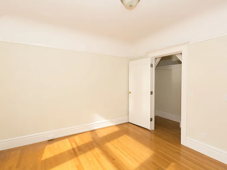 1025 Sutter — Photo 23