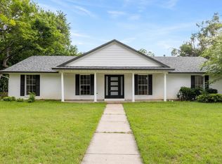 2203 Foxcroft Cir, Denton, TX 76209