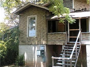2nd image of 2311 29th St W