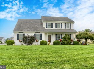 11 Township Line Dr, Fredericksburg, PA 17026