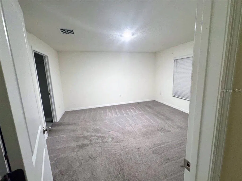3 bed, 2.0 bath, 1516 sqft, $2,300 — Photo 2