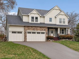 13222 Dahlgren Rd, Minnetonka, MN 55305