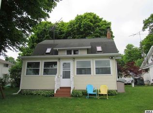 1010 Elm St, Manitou Beach, MI 49253