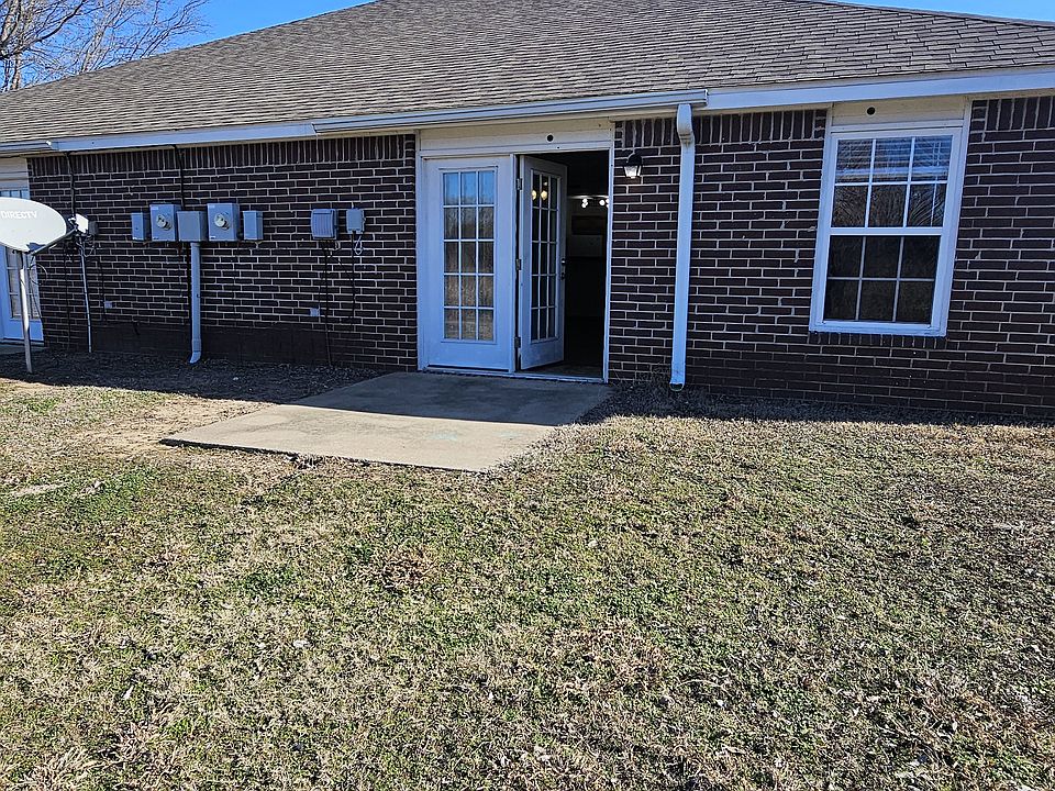 1st image of 2716 Meadow Wood Pl #A