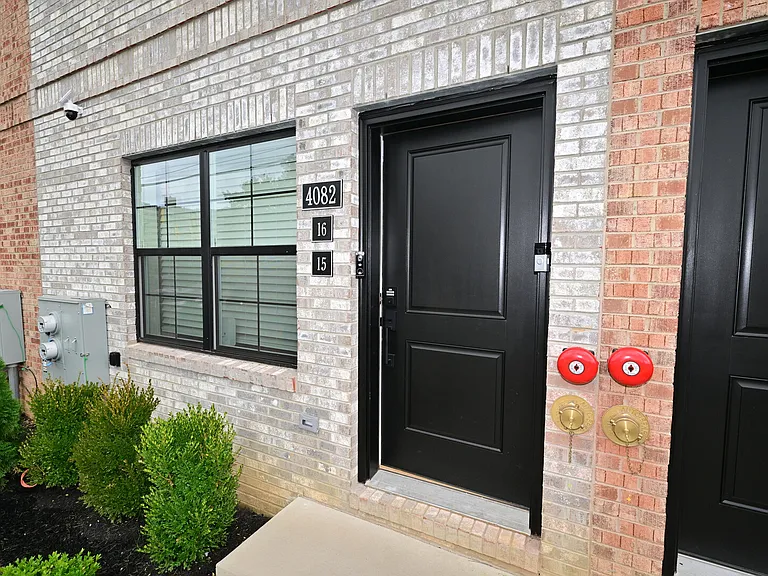 Conshohocken Ave — Photo 18