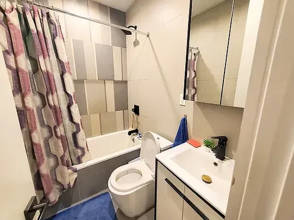 3059 Fulton Street image 4 of 4