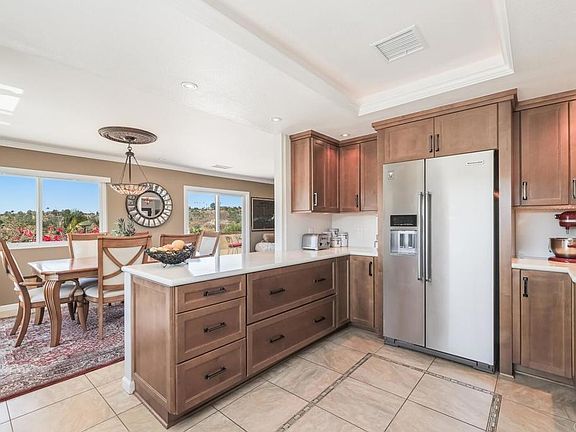 2nd image of 2668 Sugarpine Ln