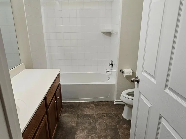 2nd bathroom