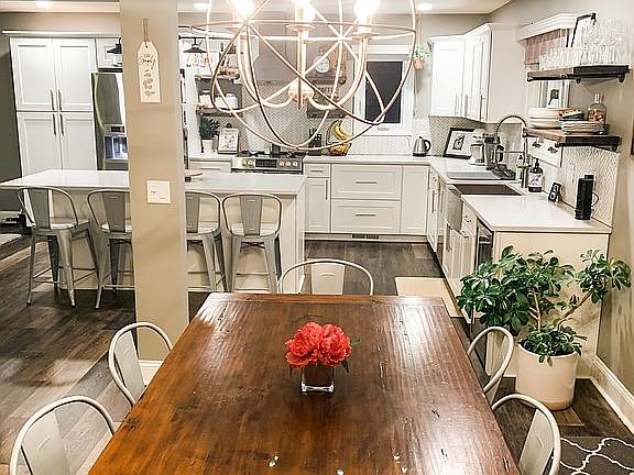 Dining/Kitchen 