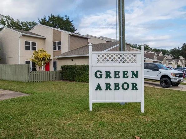 1068 5th Ave, Shalimar, FL 32579