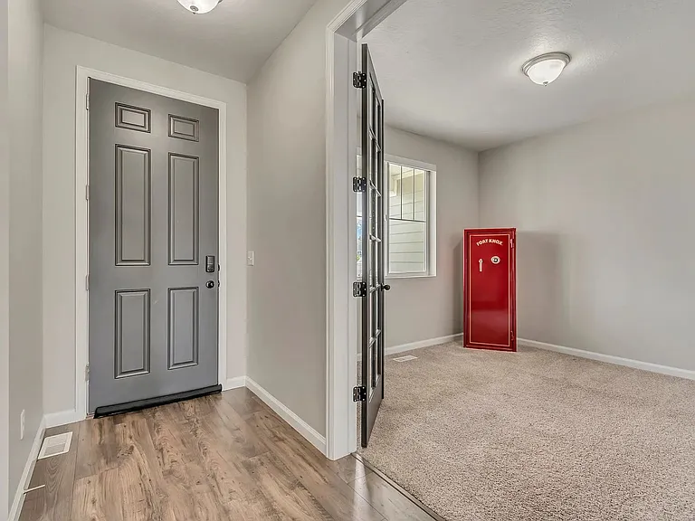 31 N Palomino Way — Photo 5
