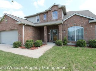 1305 Samson Dr, Hutto, TX 78634
