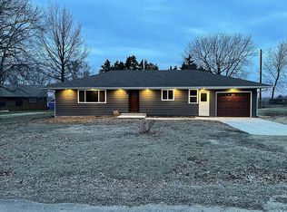 308 W Graham St, Leonardville, KS 66449