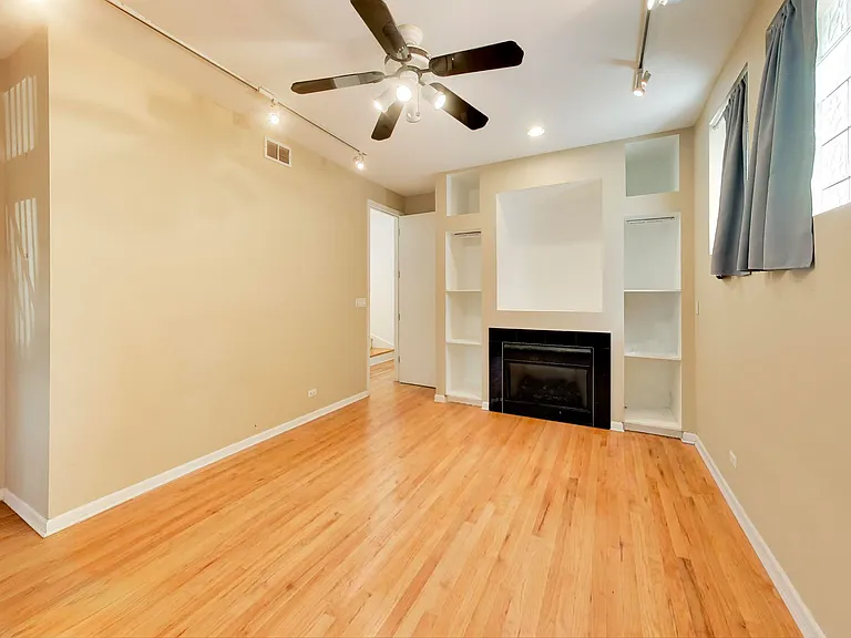 821 N Wood St #1 — Photo 19