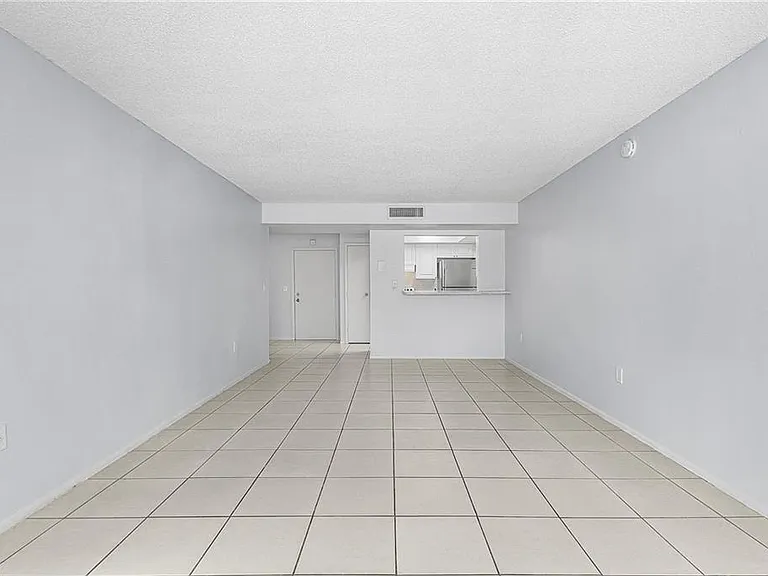 3704 Broadway #110 — Photo 3