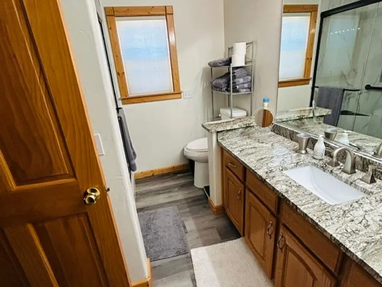 40 Saturn Dr — Photo 9