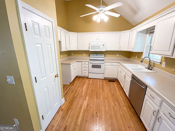 4th image of 144 Mims Dr