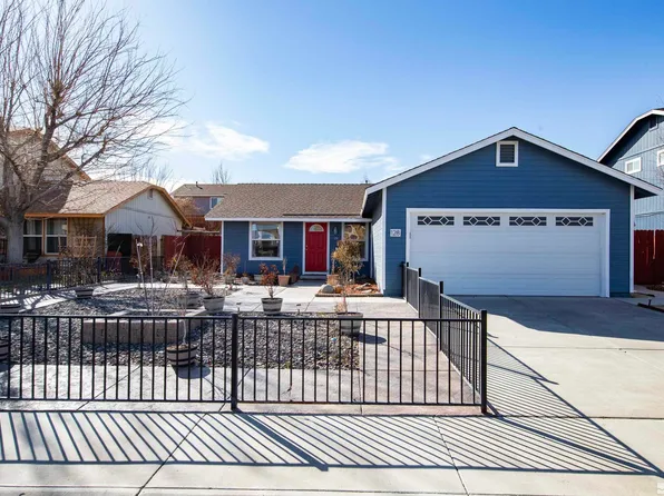 128 Desert Springs Ln, Fernley, NV 89408