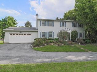1215 Stones Crossing Rd, Easton, PA 18045