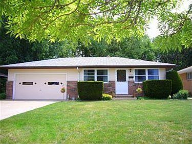 1st image of 36092 Hillcrest Dr